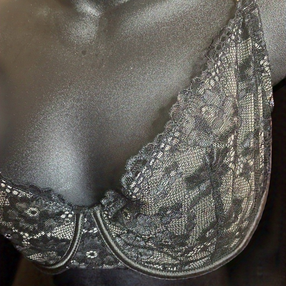 Adore Me Black Lace Bra - Picture 3 of 6